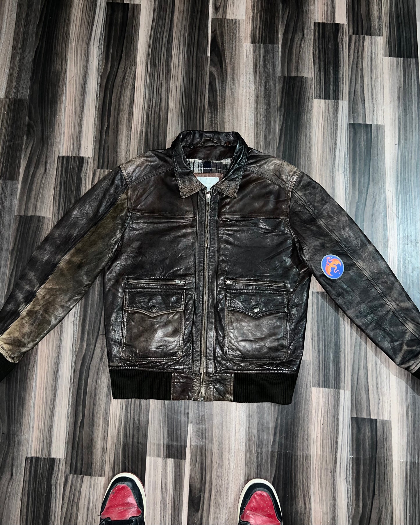 Premium Leather(Buy one get one free)M/L/Xl