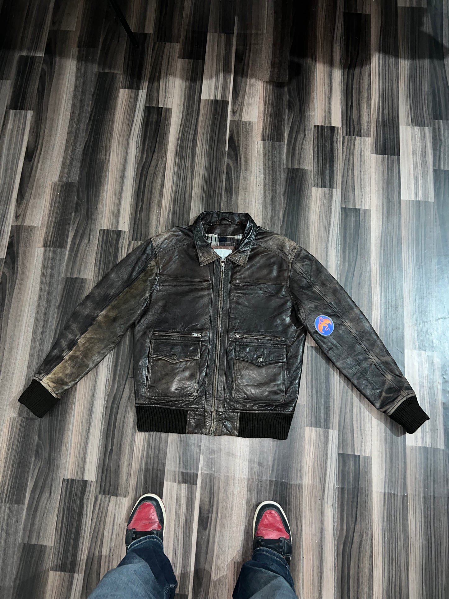 Premium Leather(Buy one get one free)M/L/Xl