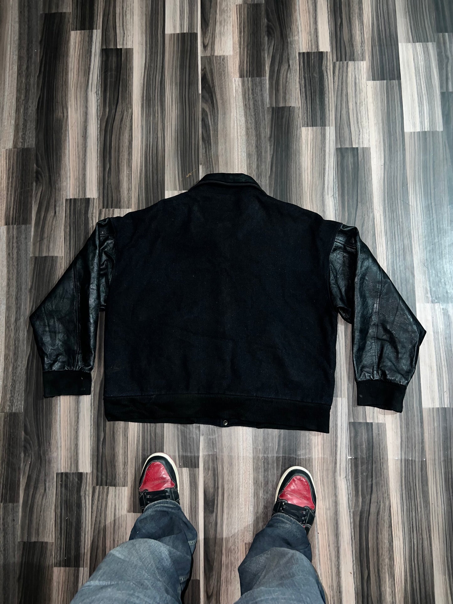 A bUltra Premium Leather Sleeve Jacket (L/XL)