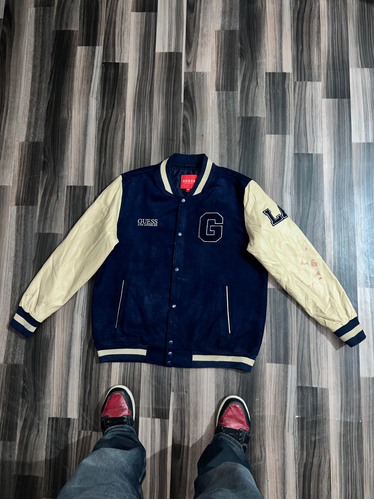 Z Ultra Premium Guess Original leather Sleeve Jacket (L) can also fit (M)