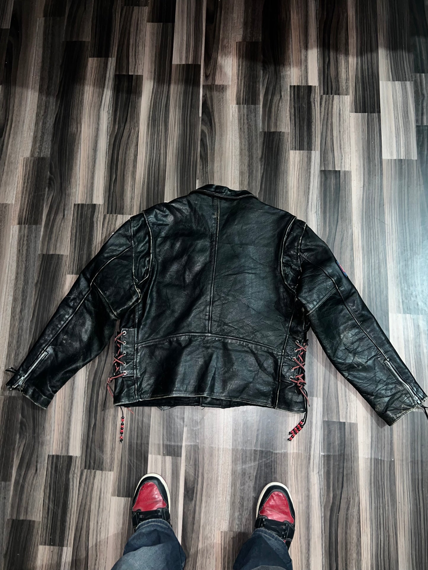 Ultra Premium Leather (rare) (buy one get one free) L/Xl
