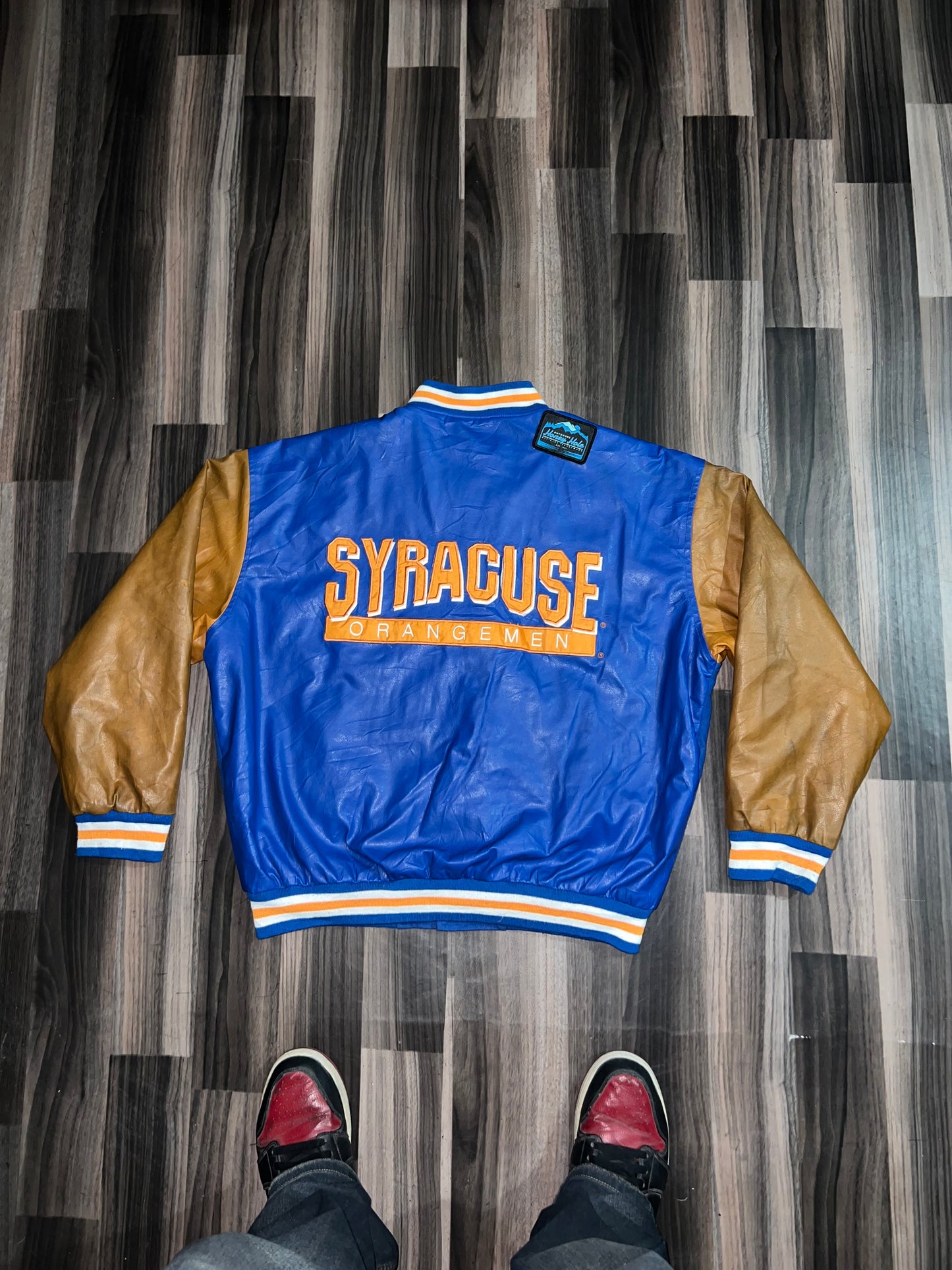 ZUltra Premium Leather Varsity (L) backside lil leather peeling, as mentioned