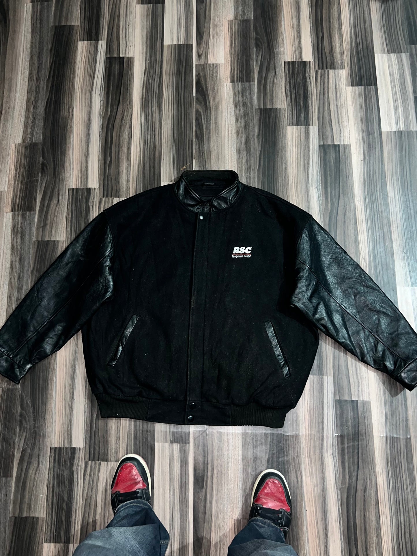 zPremium Leather Varsity Jacket (XL/2Xl)