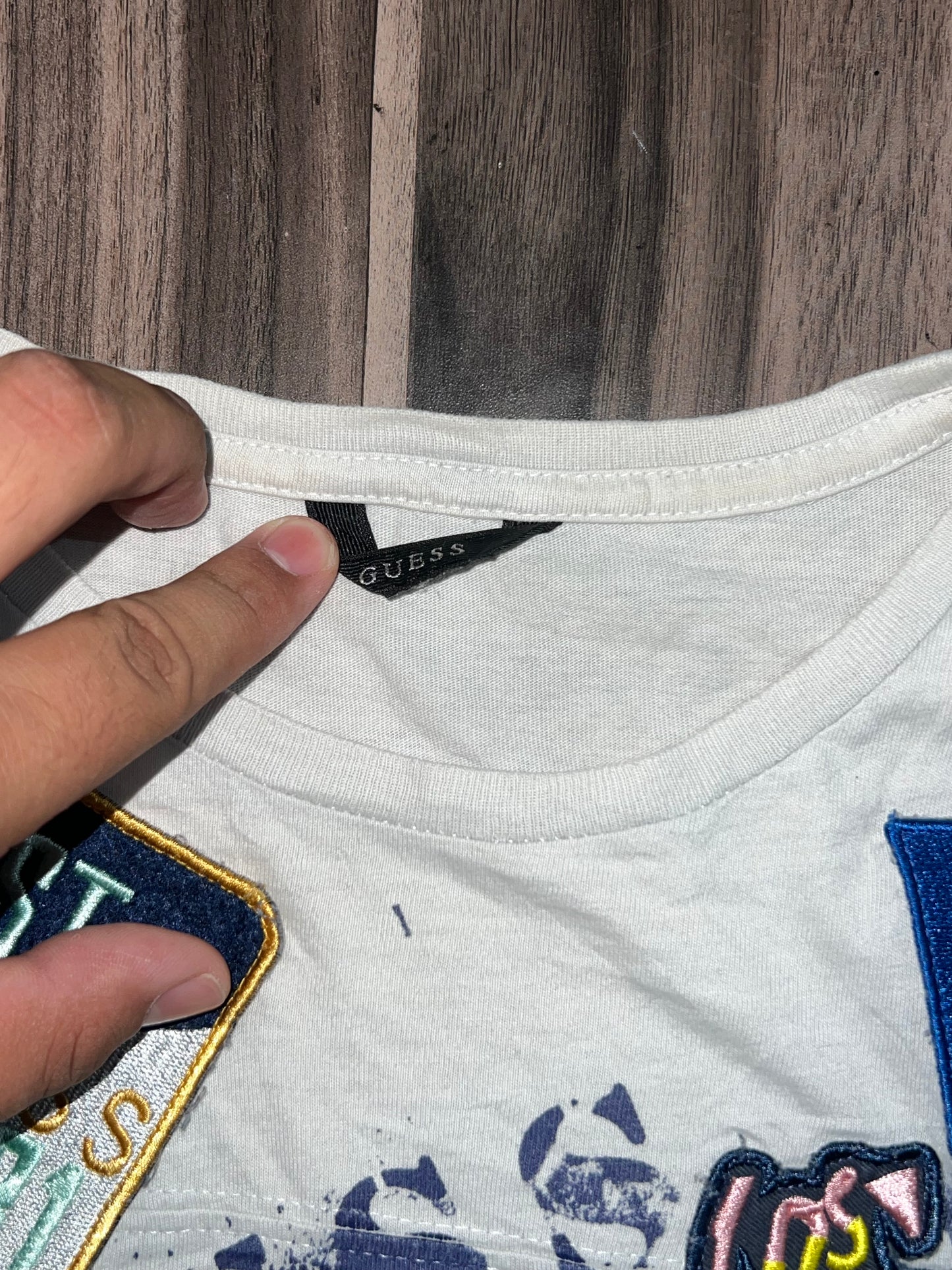 A *Original Guess Tee (XS)