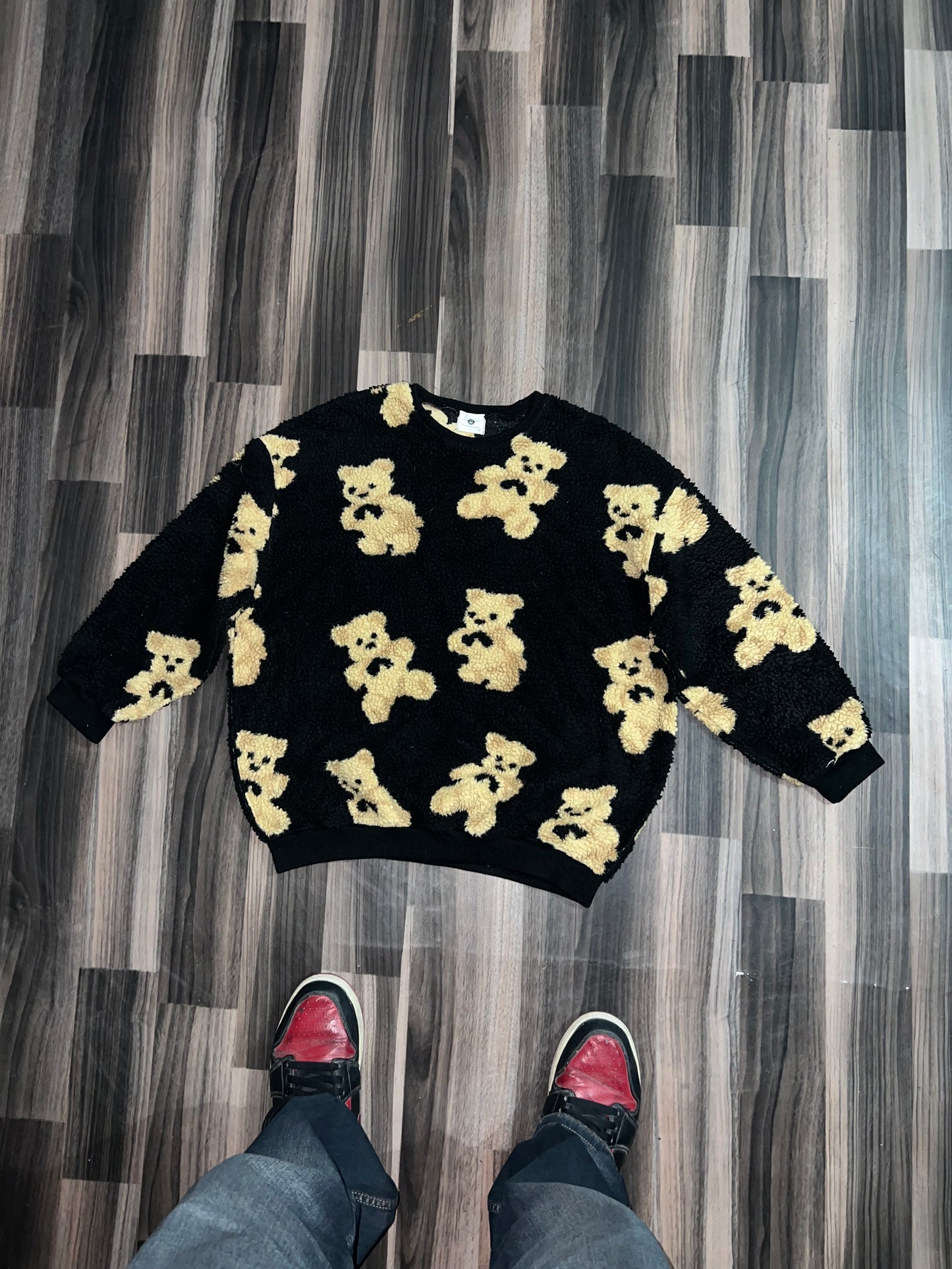 ZPremium Sweater (SMALL)