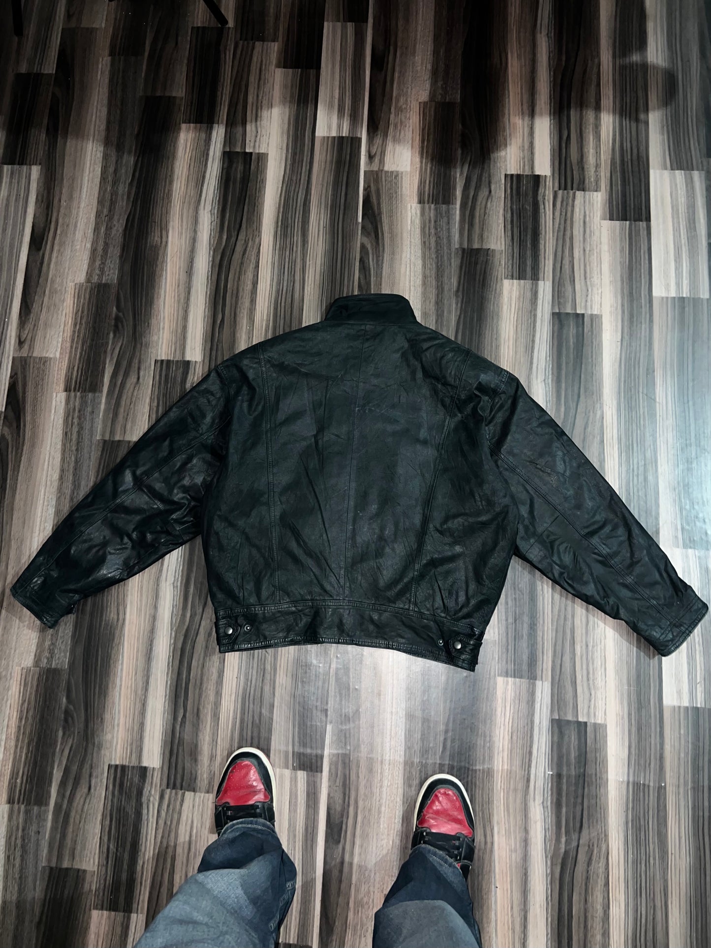 A baPremium Leather OG (Buy one get one free) L/XL