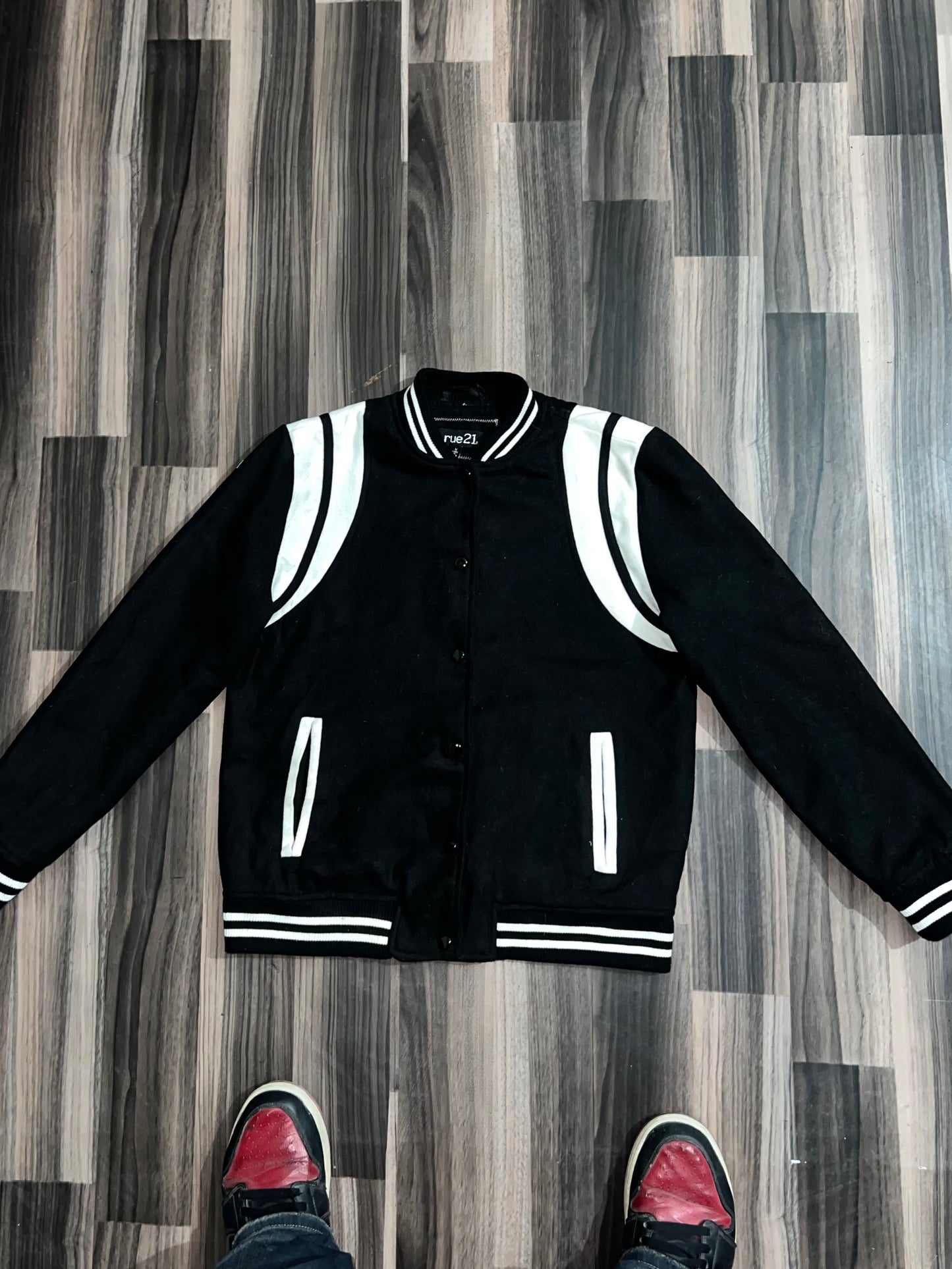 ZPremium Minimal Varsity Jacket (S/M)