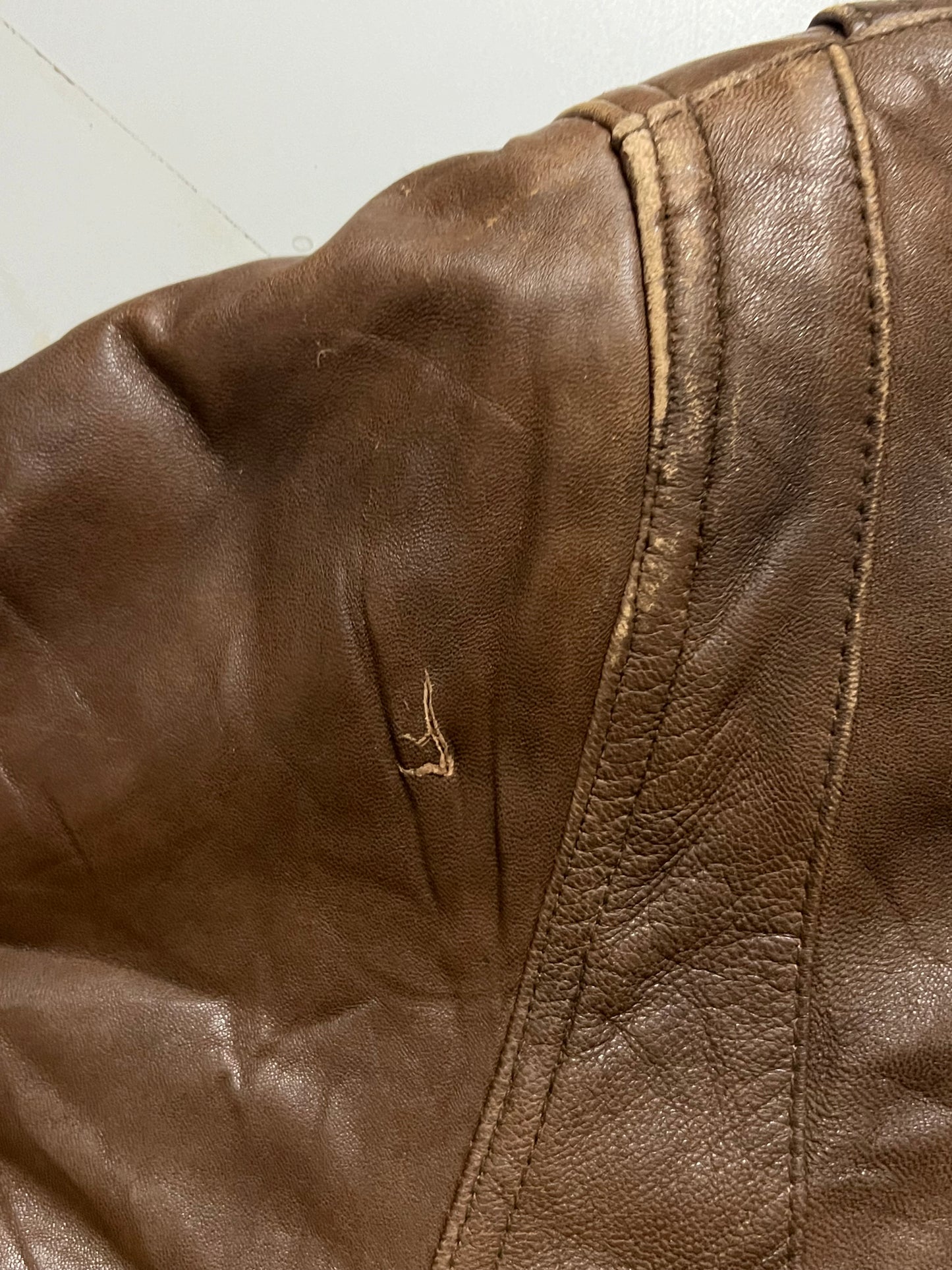 ! Super Premium Original Leather (XL/2XL) (Minor cuts)