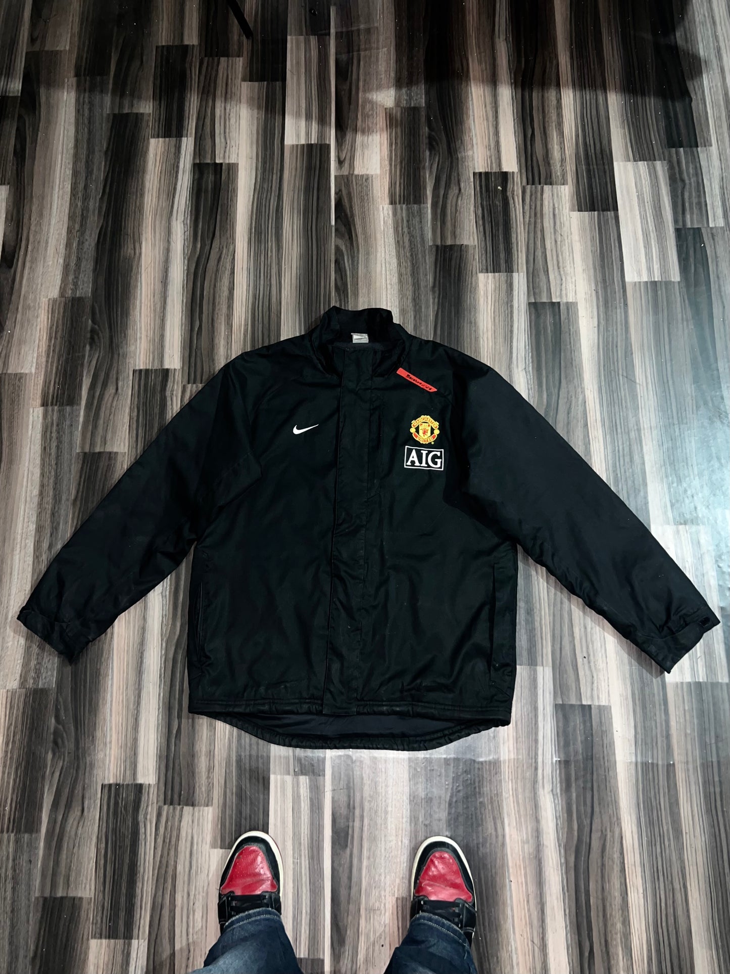 Manchester unitedPremium Jacket(Buy one get one free) Xl/2Xl