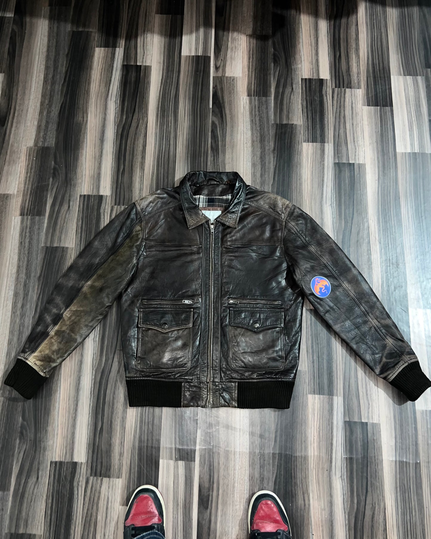 Premium Leather(Buy one get one free)M/L/Xl