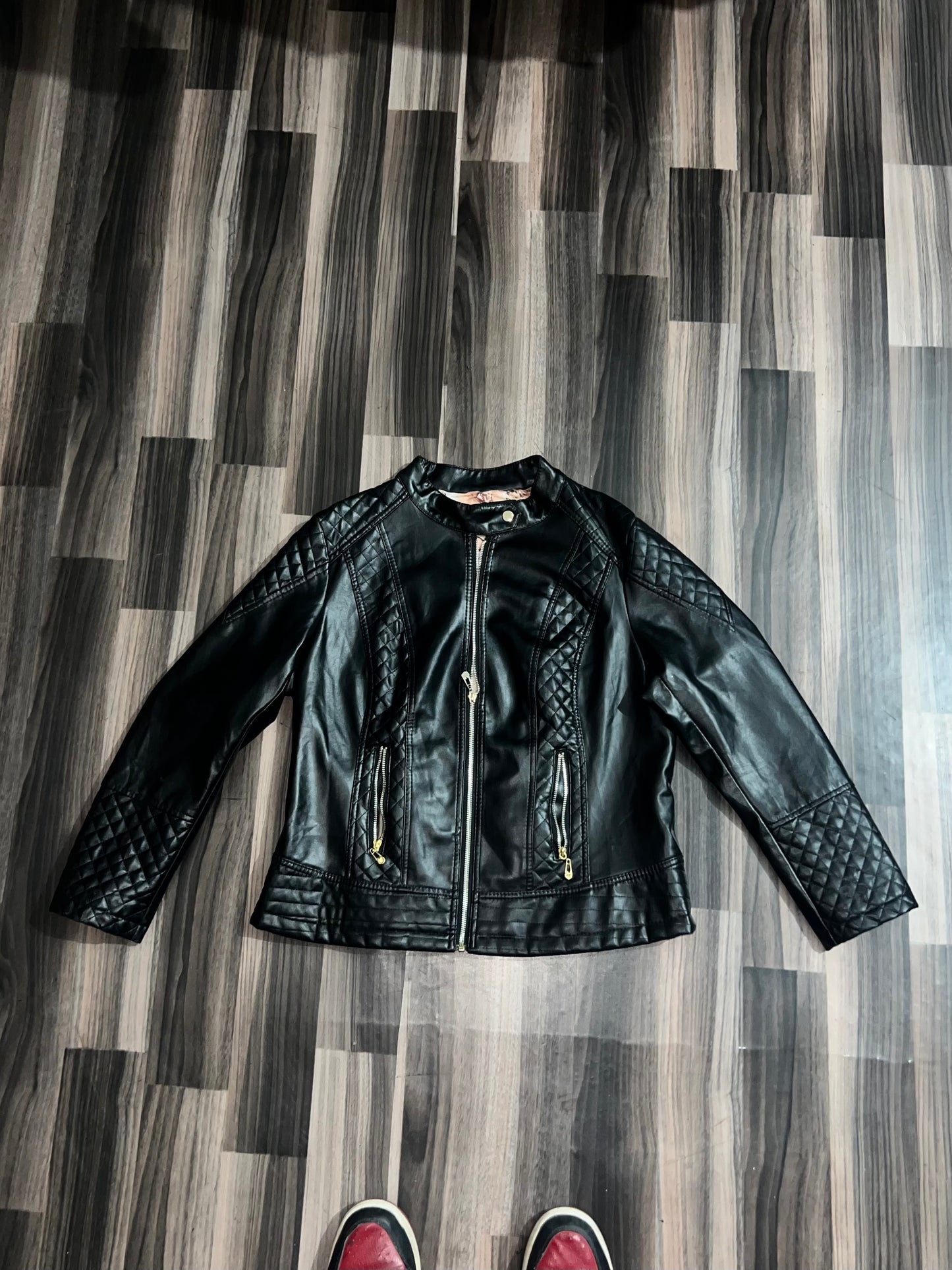 ZPremium leather(BOGO) S/ SMALL