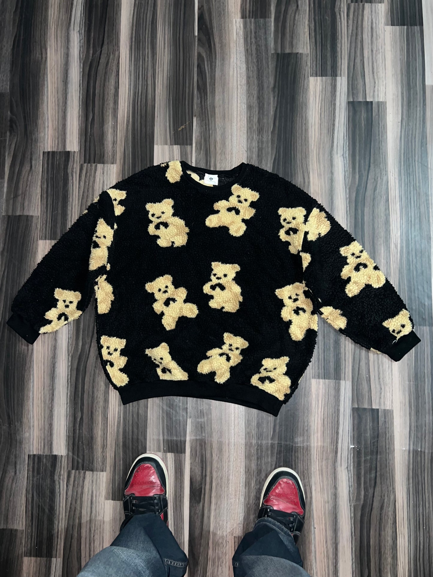 ZPremium Sweater (SMALL)