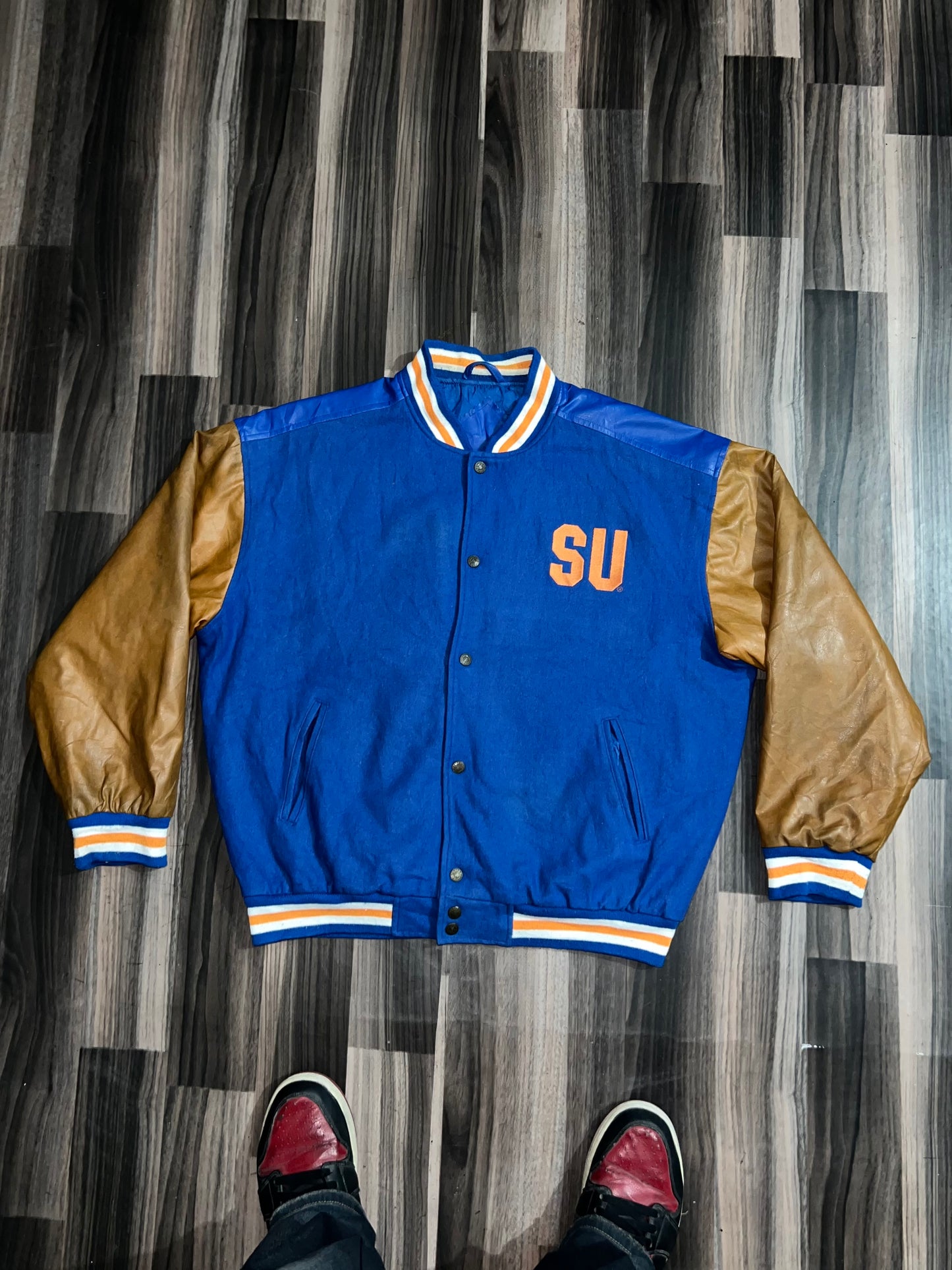 ZUltra Premium Leather Varsity (L) backside lil leather peeling, as mentioned