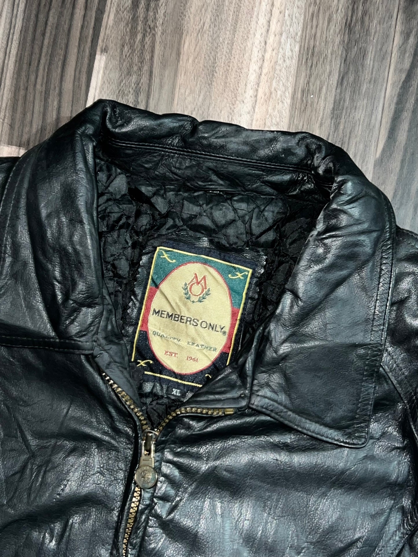 A Members Only Original Leather Jacket(L/XL)