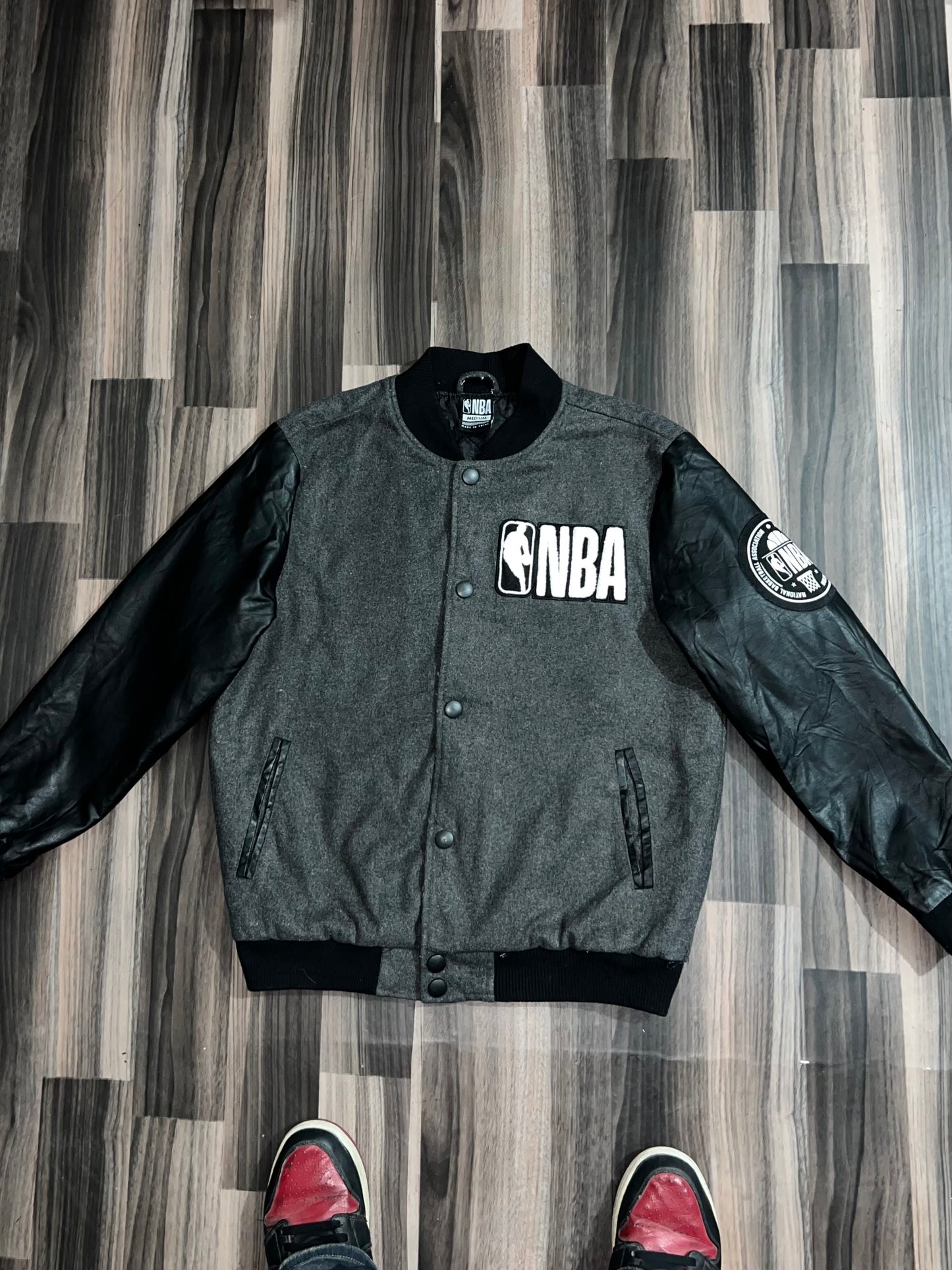 A NBA Original Leather Sleeve Varsity Jacket (M)