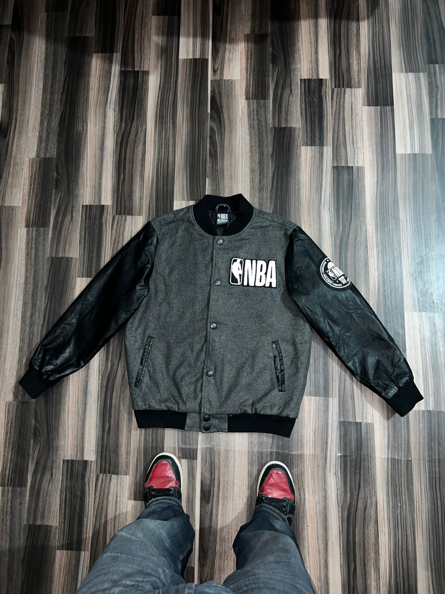A NBA Original Leather Sleeve Varsity Jacket (M)