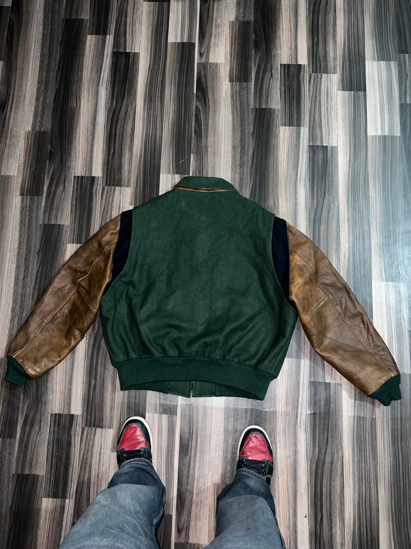 ZUltra Premium Leather Sleeve Varsity Jacket (RARE COLOUR) (L/XL)
