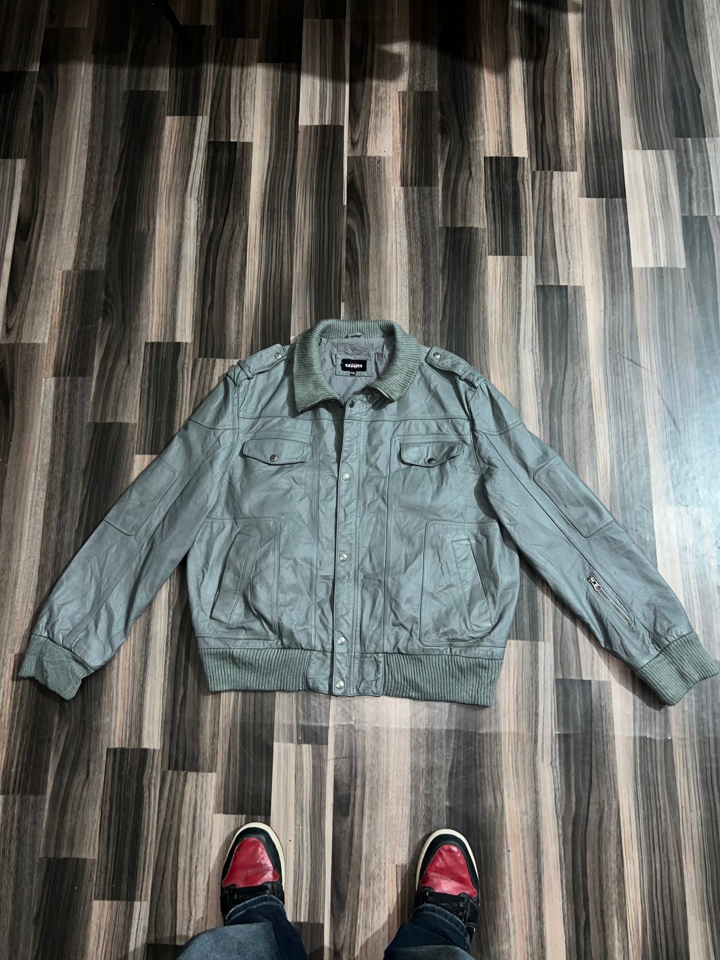 A Premium Leather(BOGO) Xl/2XL