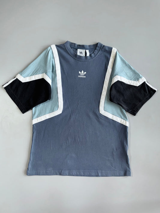 Vintage Adidas Premium Original T-shirt (M)