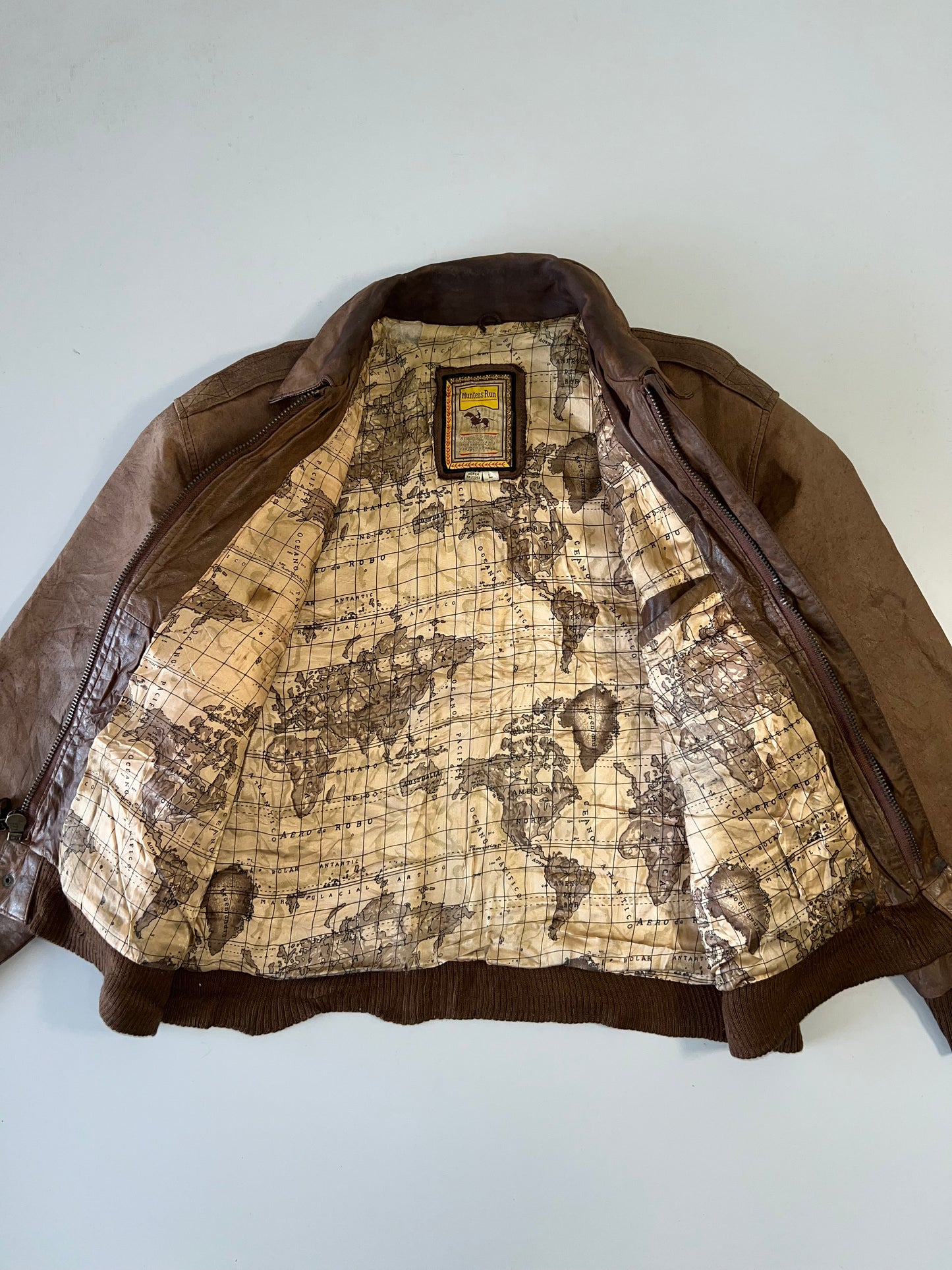 !                                                                                                                                                Super Premium Hunters Run ORiginal Leather Jacket (L/XL)