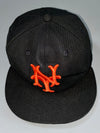 New Era MLB NY Giants Cap – Black with Orange Old-School Logo 58.7CM