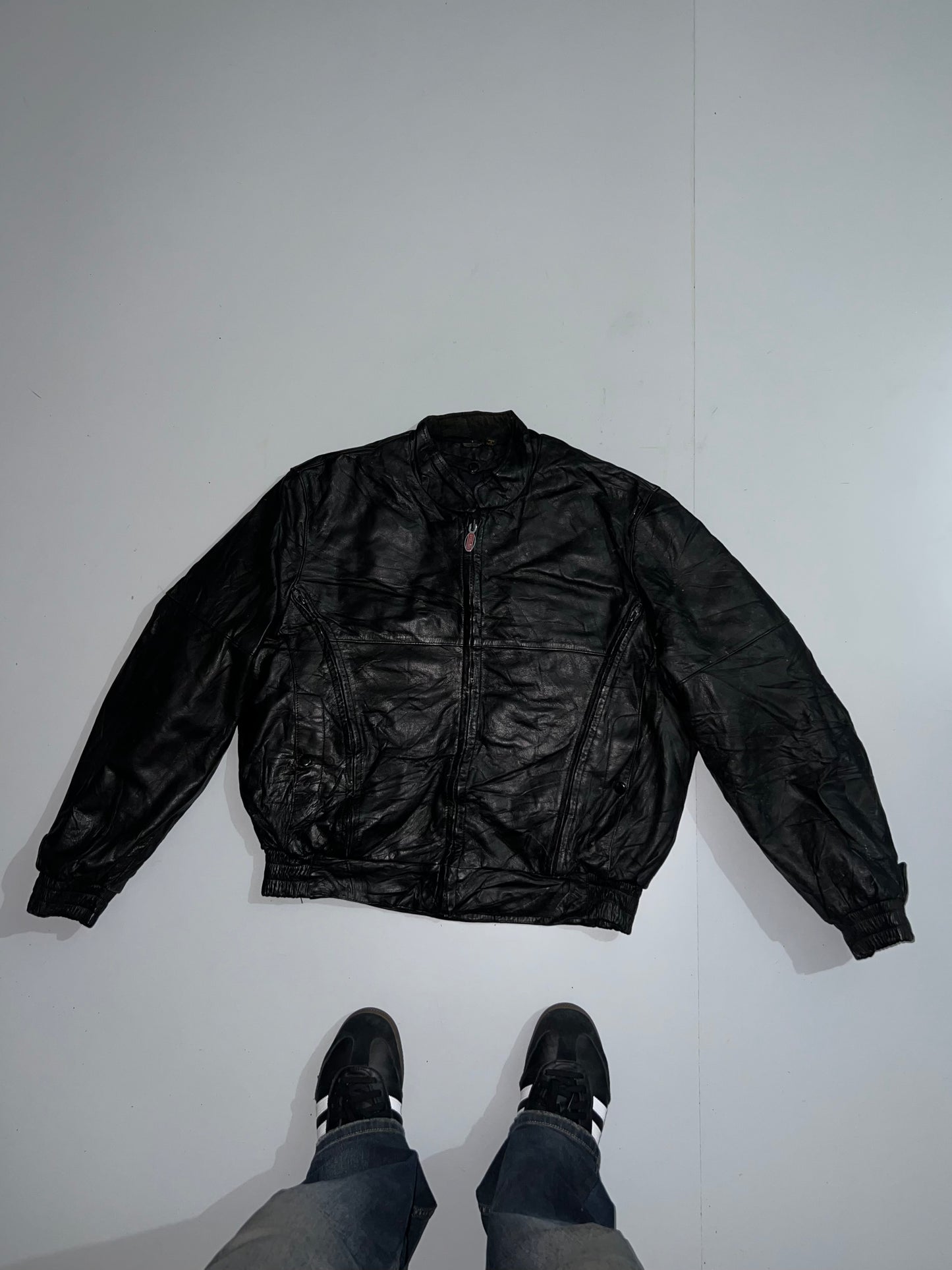 ZSuper Premium Original Leather (L/XL) (Many hidden pockets)