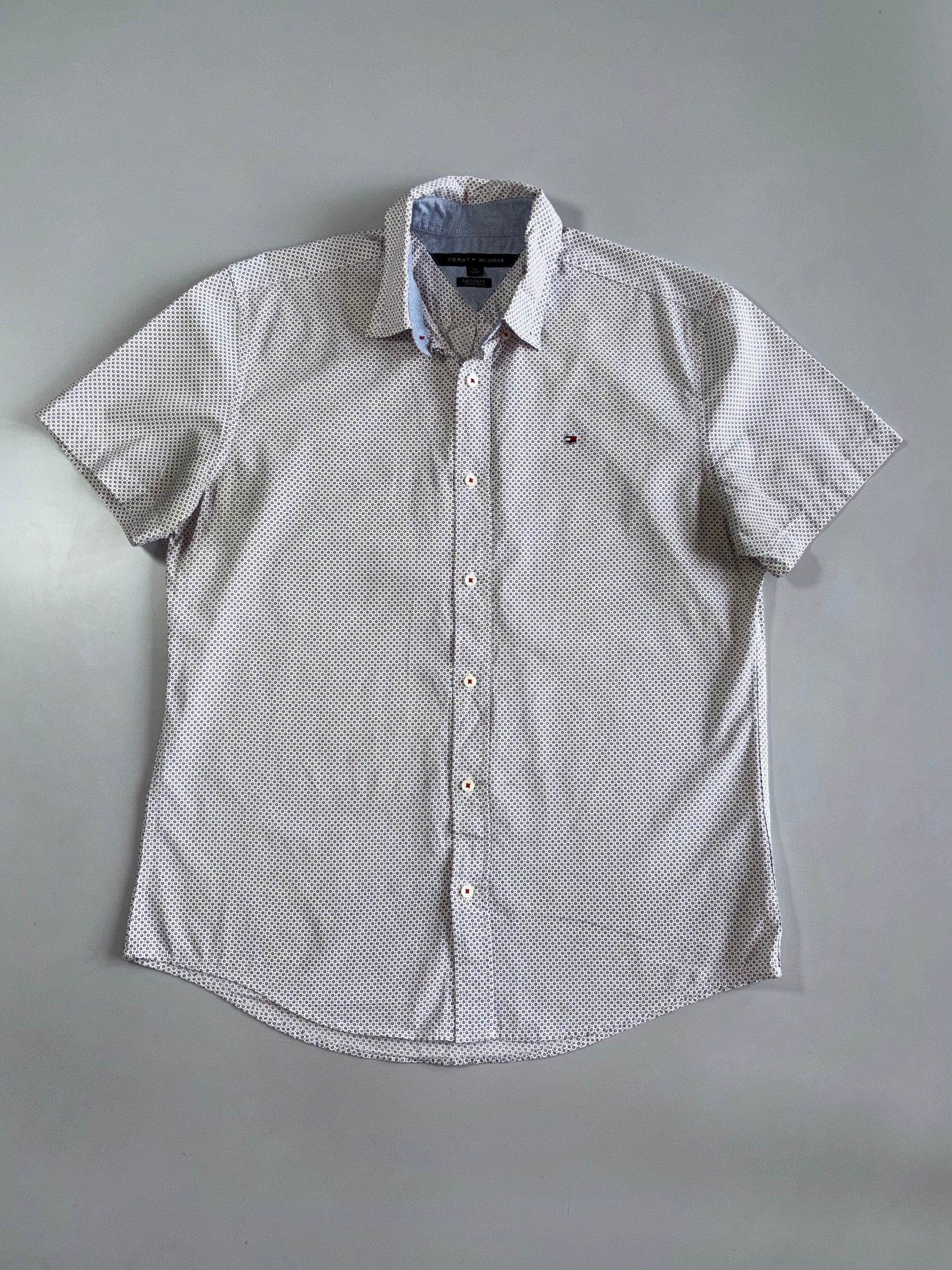 Vintage Tommy Hilfiger Premium Shirt (XL) – Drip Drop Attire