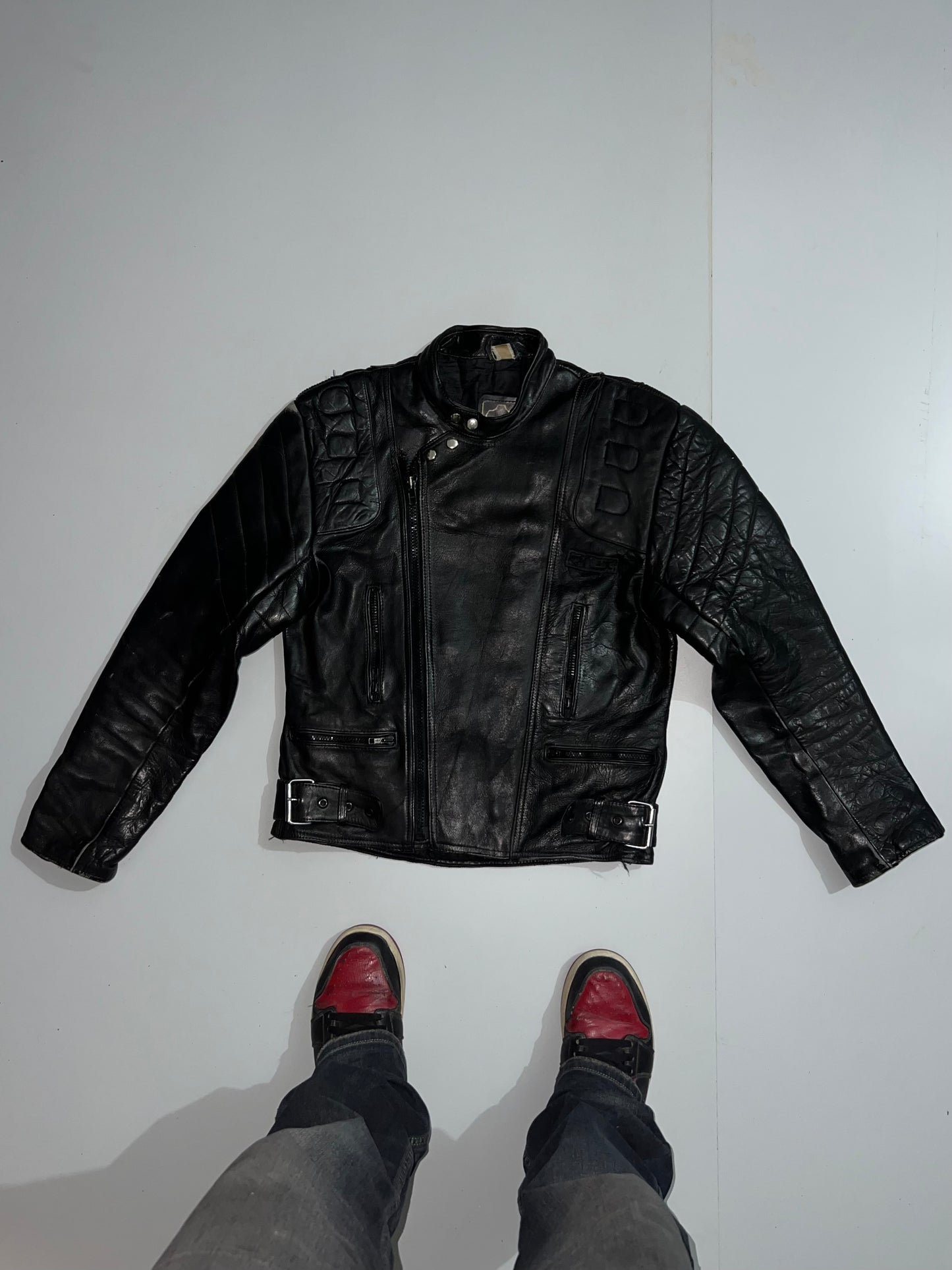 Z Premium Original Leather (RARE) (PADDED) (M/L)