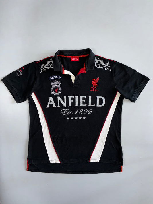 Liverpool FC Official “Anfield Est. 1892” Heritage Polo in Black (2XL)