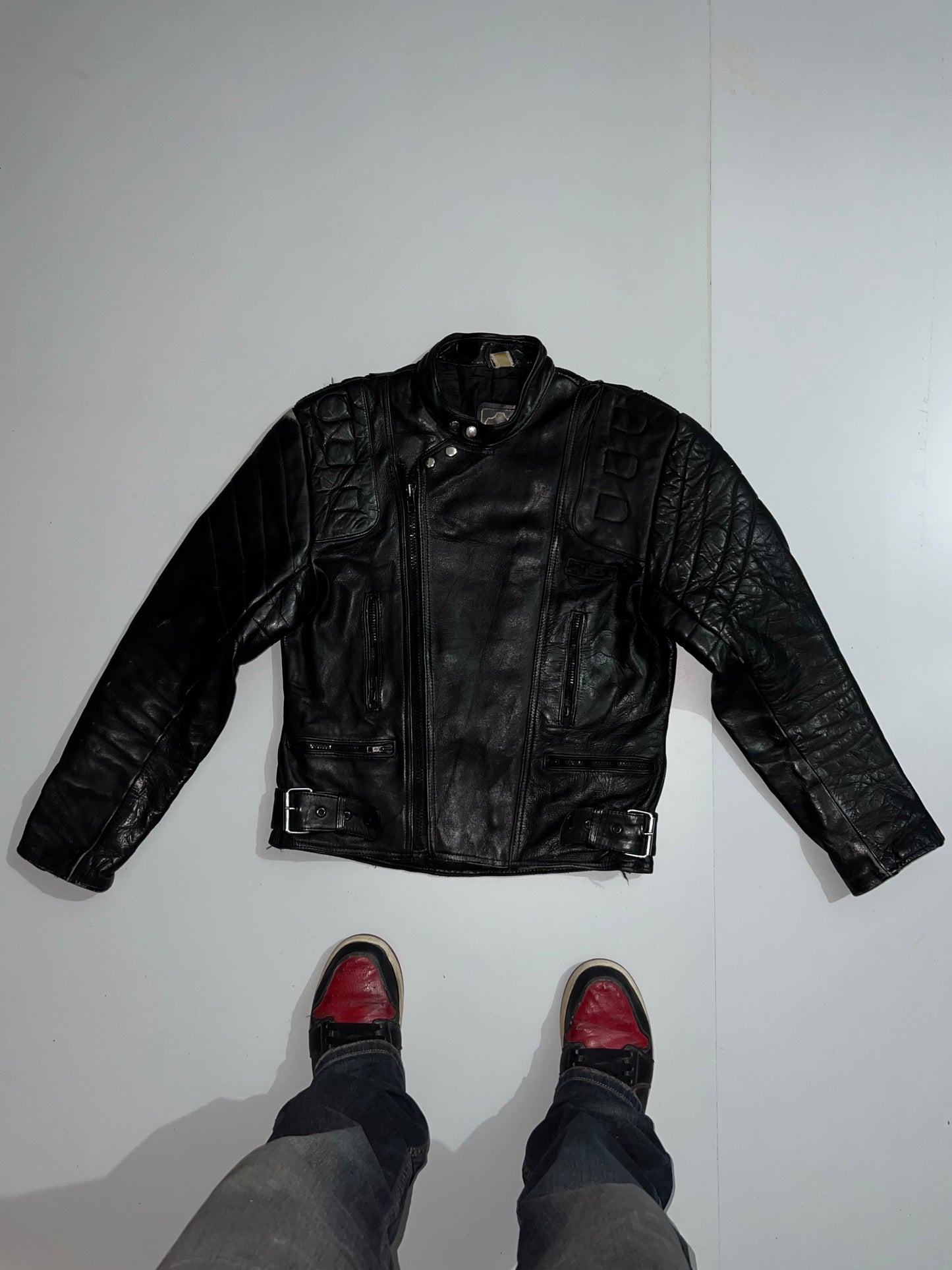 Z Premium Original Leather (RARE) (PADDED) (M/L)