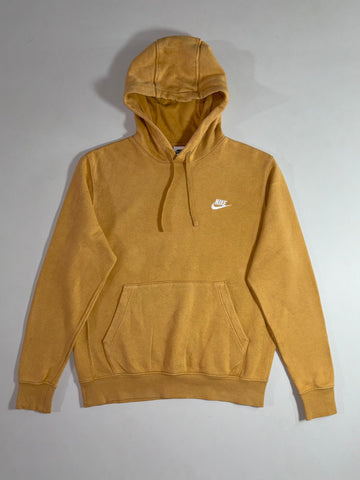 Nike Club Fleece Embroidered Swoosh Hoodie – Mustard Yellow (L)