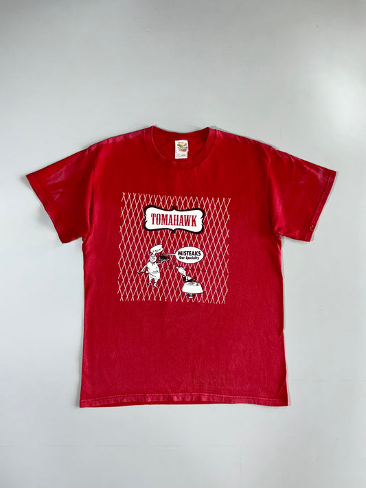 Tomahawk “Misteaks Our Specialty” Vintage Diner Chef Graphic Fruit of the Loom Tee (L)