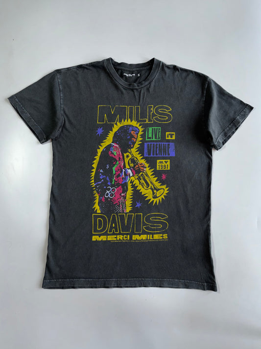 Vintage Premium Original Graphic Printed T-Shirt (XL)