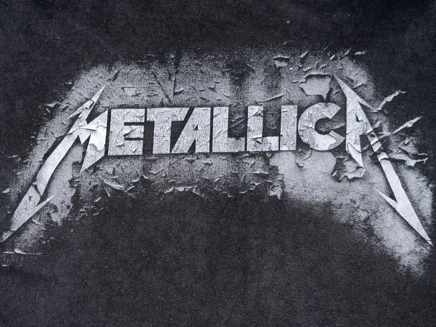 !                              Authentic Metalica Vintage tee Size (2XL)