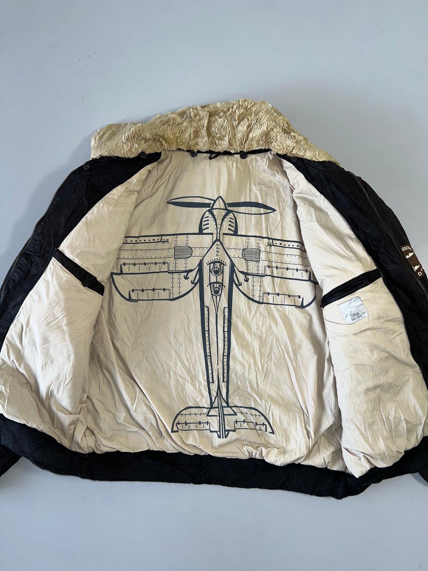 ZUltra Premium (RARE) Original Leather Jacket (XL/2XL)