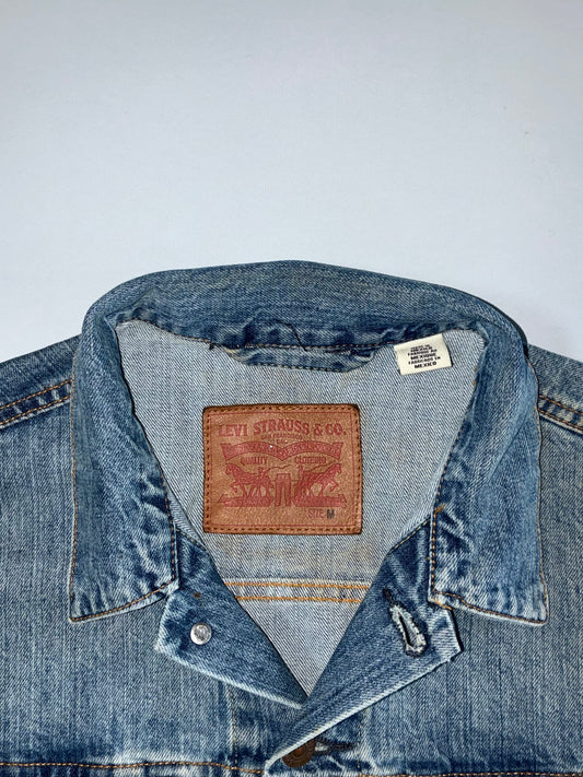 Levi’s Trucker Denim Jacket (M)