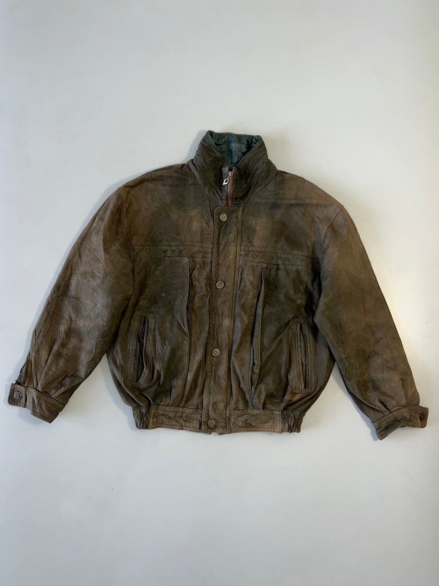 !                                                                                                                                                                                               Super Premium Original Leather Jacket (RARE) Made in Spain (XL)