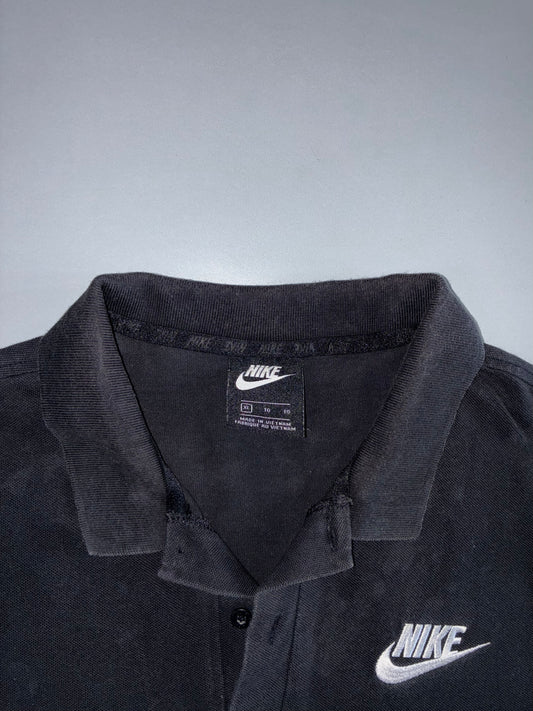 Nike Sportswear | Futura Logo Piqué Polo | Washed Black (2XL)