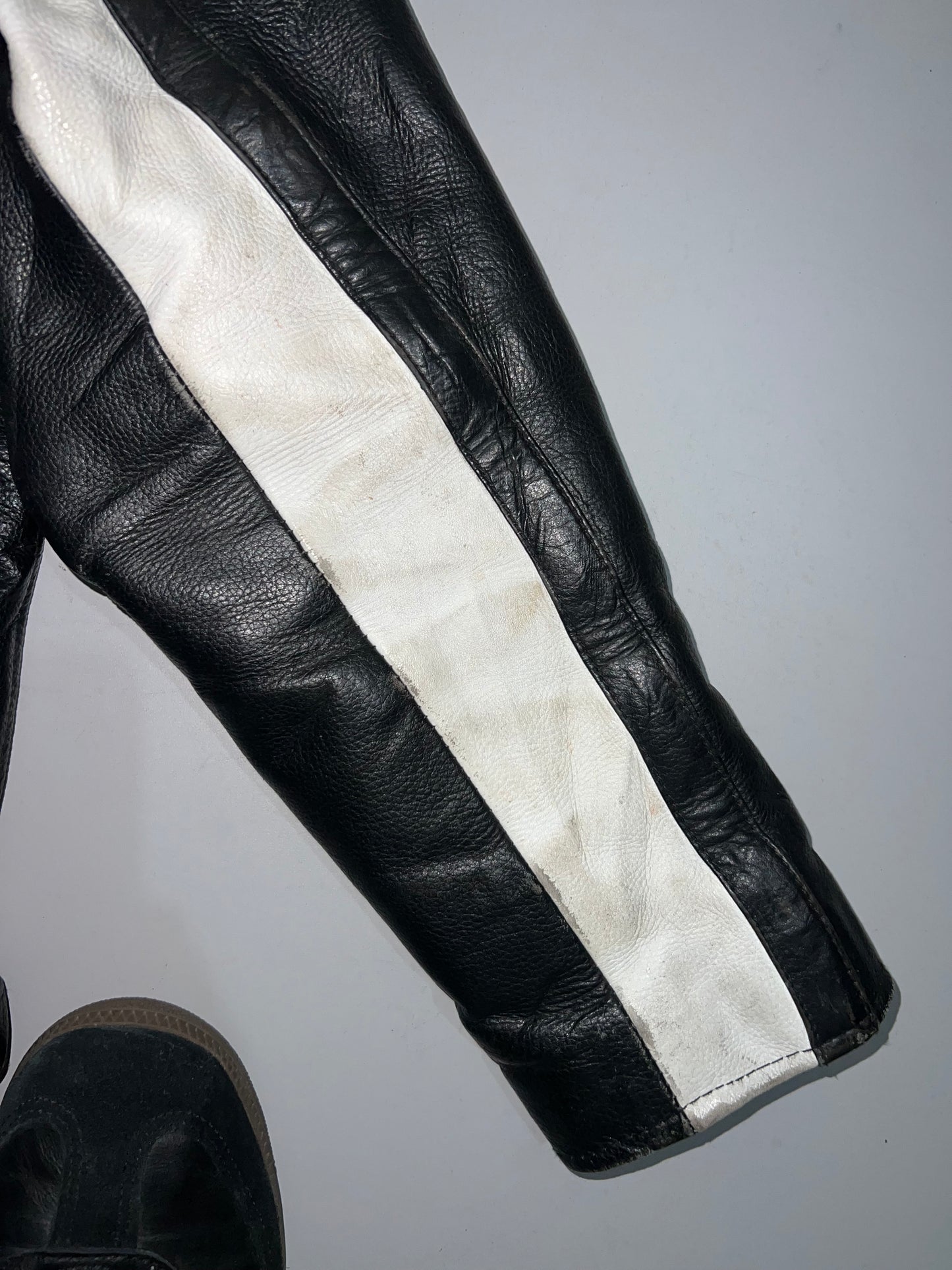 ZVintage Red Bull Genuine Leather Racing Jacket Streetwear (SUPER RARE) (M)