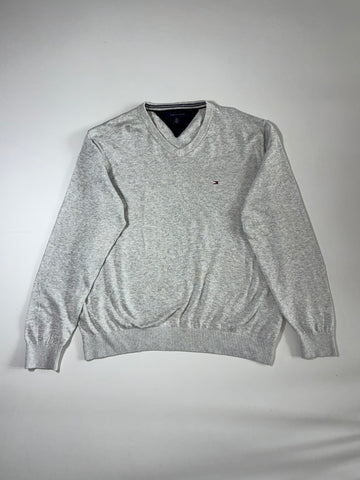 Tommy Hilfiger Classic Flag Logo V-Neck Knit Sweater – Heather Grey (XL)