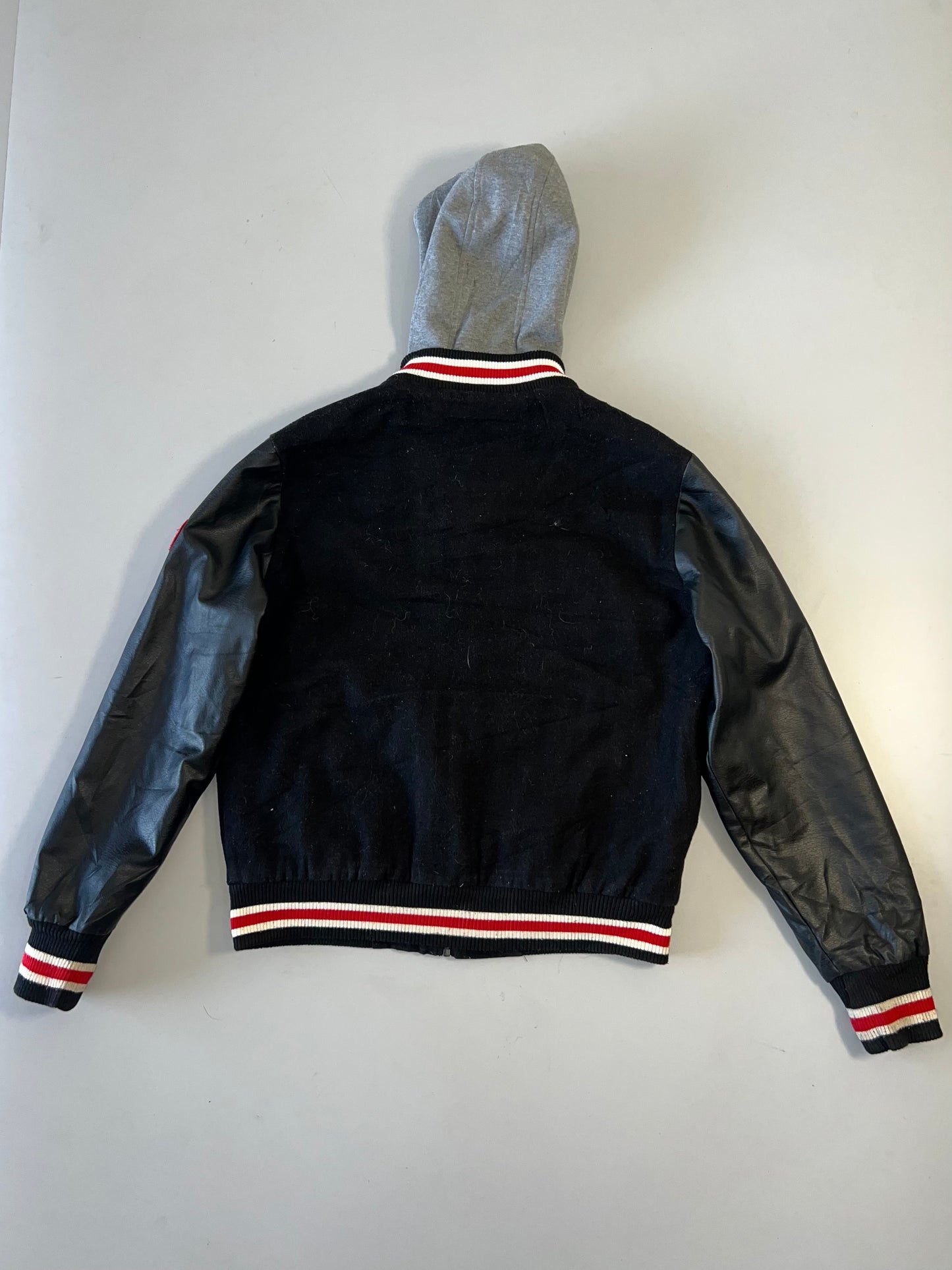 !                                                                                                                                                                       Super Premium Varsity Jacket Leather Sleeves (L)