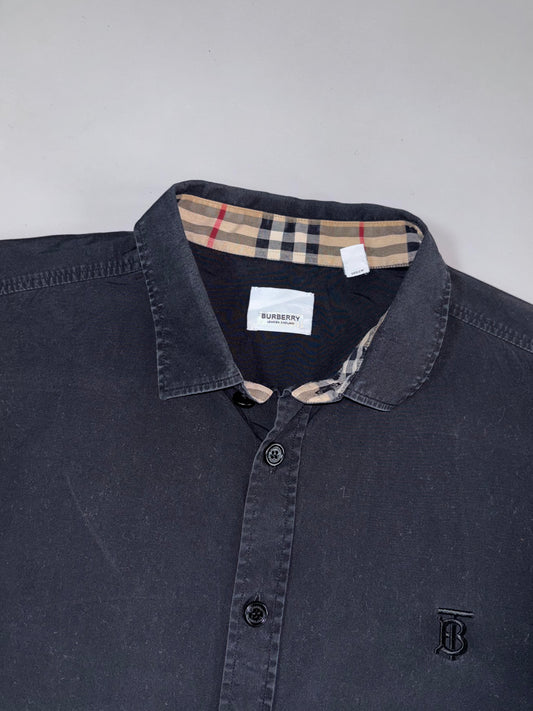 Vintage Burberry’s Premium Original Shirt (XL)
