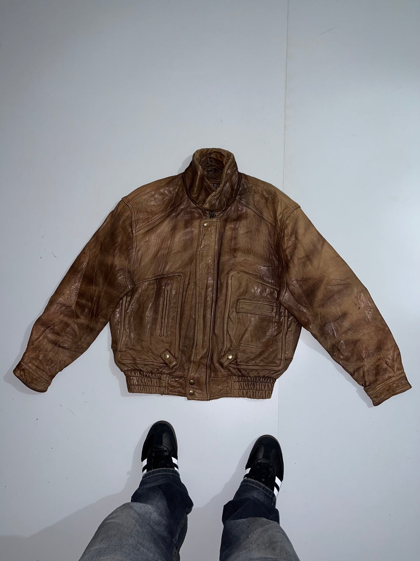 ! !          Super Premium Original Leather (L/XL)