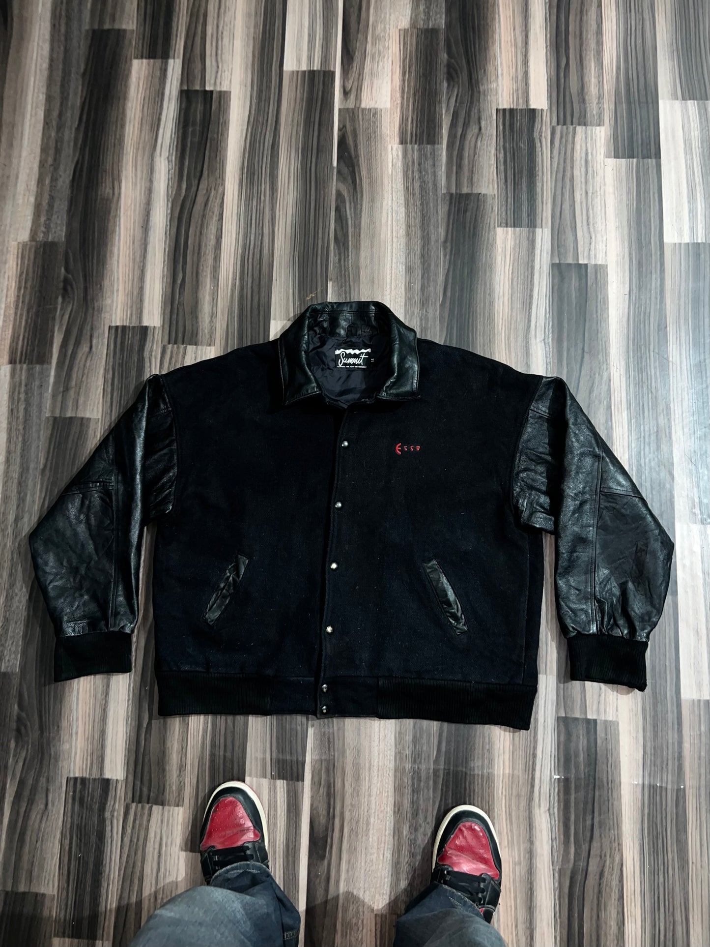 A bUltra Premium Leather Sleeve Jacket (L/XL)