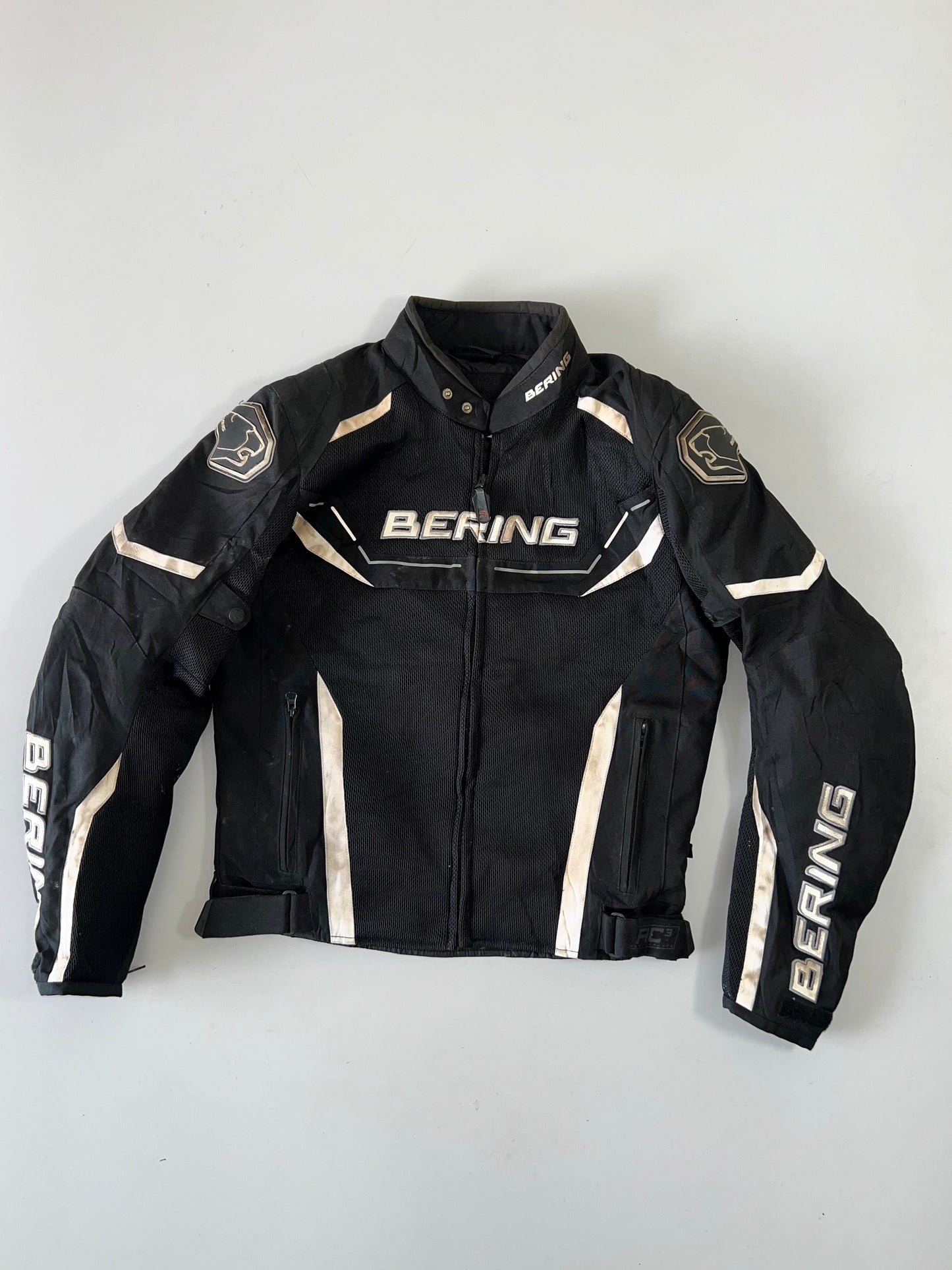 !                                                                                                                                                                                                          Super Premium Riding Jacket (PADDED) (M/L)