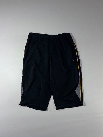 Vintage Nike Dri-FIT Black & Yellow 3/4 Shorts (W:34) (L:28)
