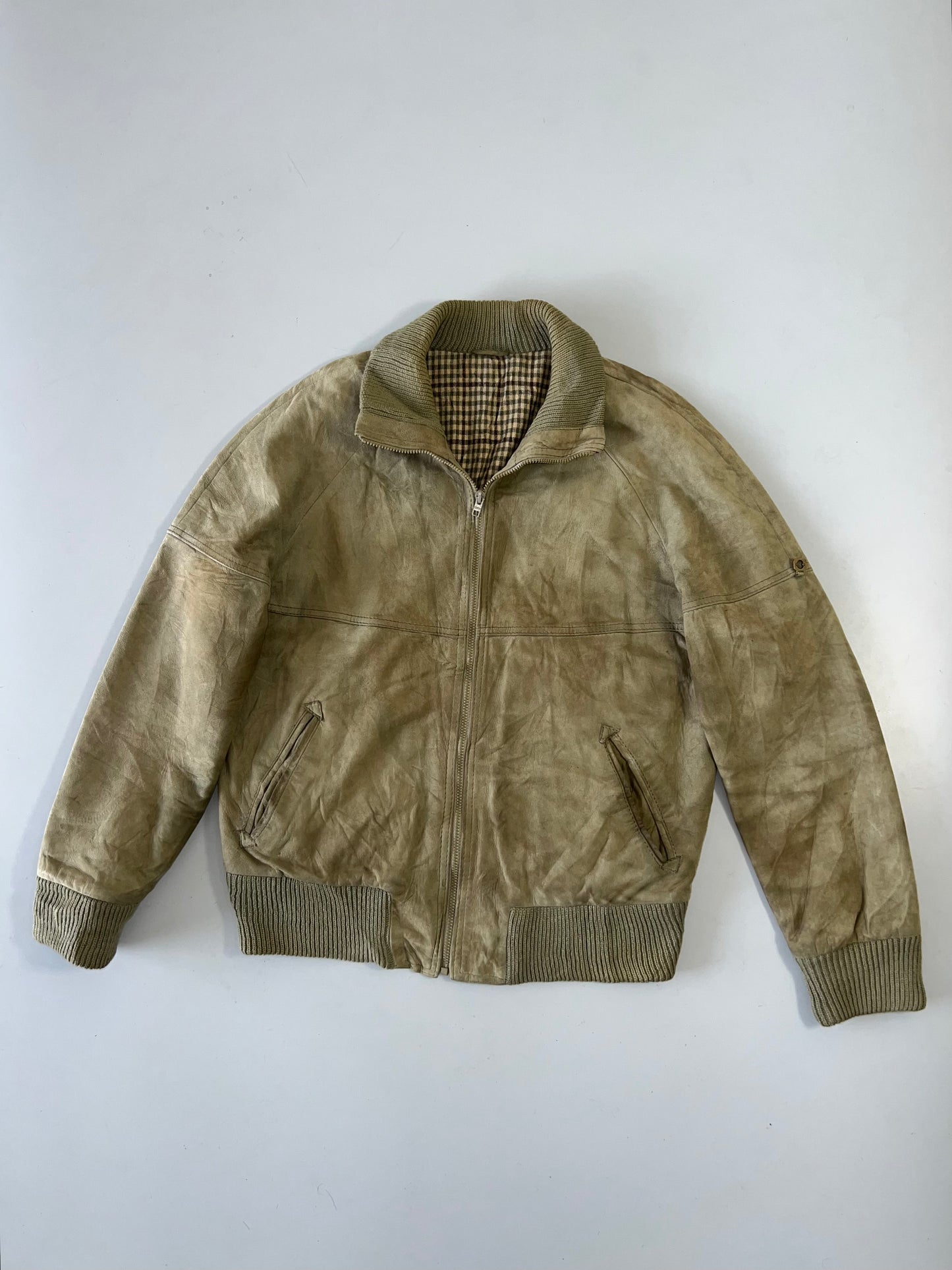 !                                                                                                                                                               Super Premium Original Sued Leather (RARE) (L)