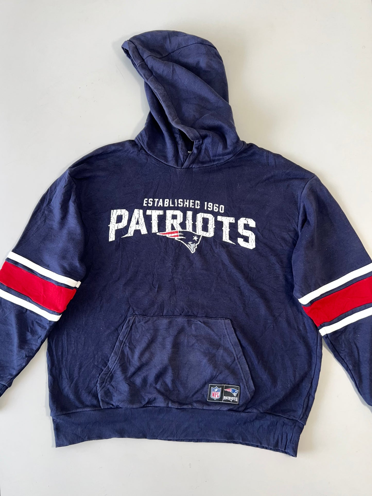 !                                                                                                                                       NFL PATRIOTS (RARE) Original Authentic Hoodie (XL/2XL)
