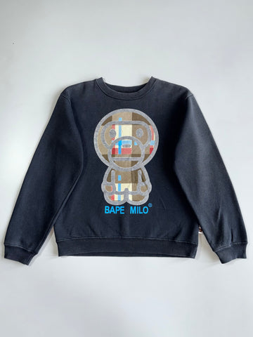 Vintage BAPE Milo Tartan Check Crewneck Sweatshirt — A Bathing Ape Y2K Graphic (M)