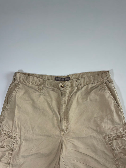 Dickies Khaki Cargo Shorts (W:40|L:25)